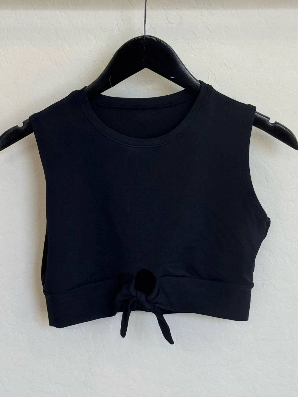 Robin Piccone Ava Tank Bikini Top Knot Front Crop Swim Black Size Large EUC - Picture 1 of 4